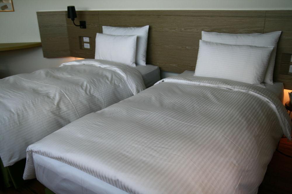 Papersun Hotel Taipei Exteriör bild